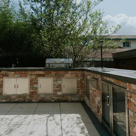Sienna - Pool, Sauna, Jacuzzi & Fitness Villa