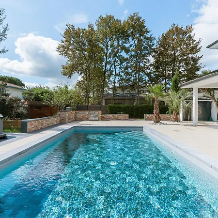 Villa Sienna - Pool, Sauna, Jacuzzi & Fitness *