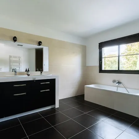 Sienna - Pool, Sauna, Jacuzzi & Fitness Villa